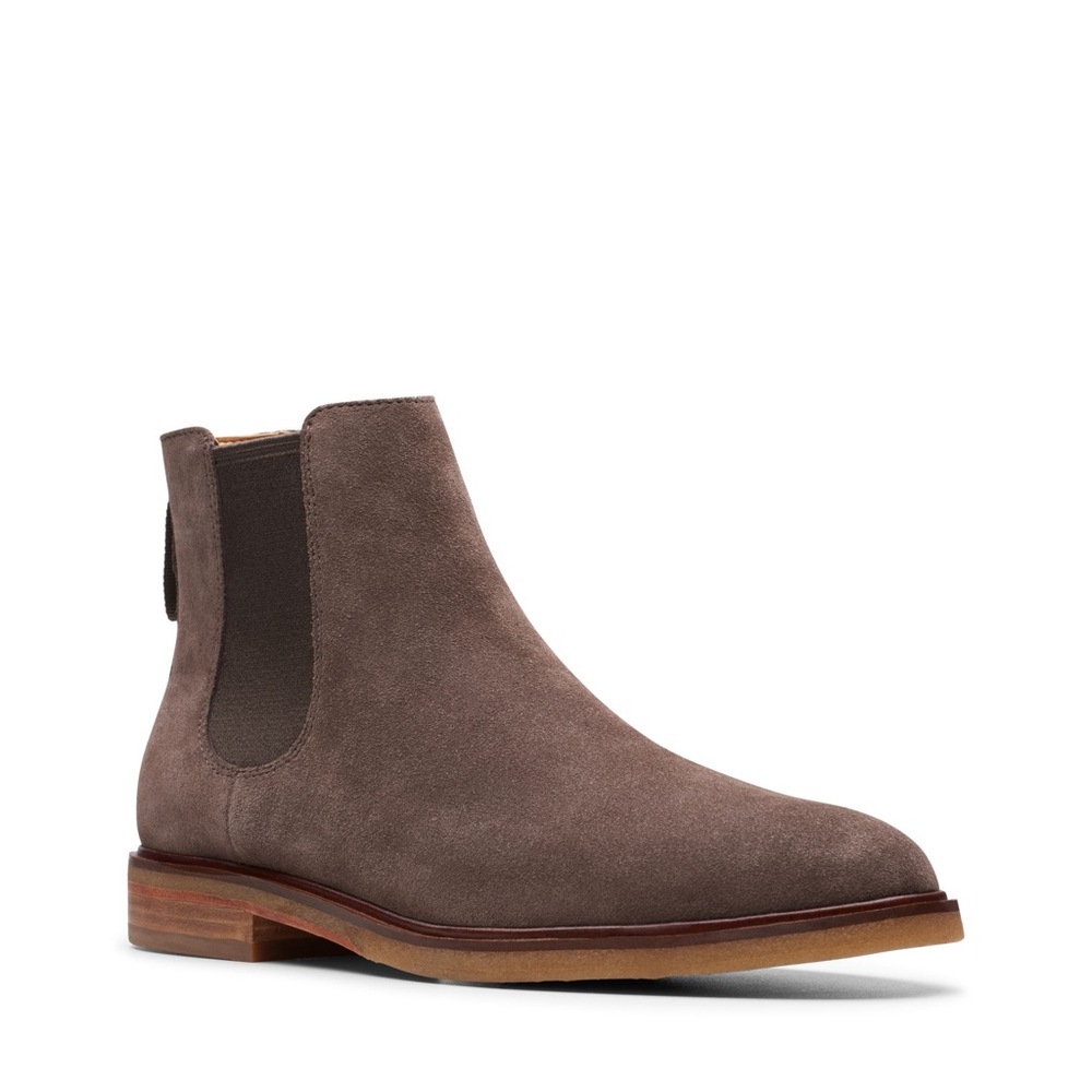 Clarks - Clarkdale Gobi - Brown suede - NWT